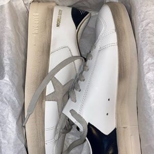 Womens size 40 Golden Goose Stardan white sneakers